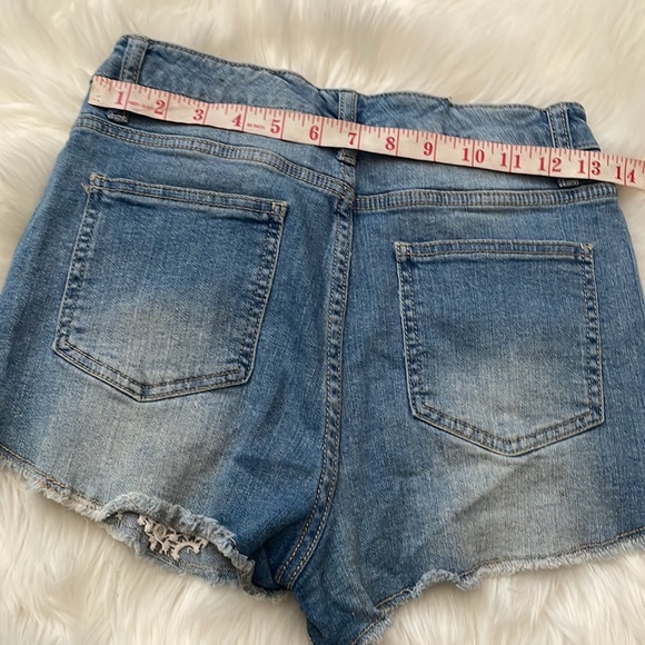 Mossimo Jean Shorts - Picture 5 of 6